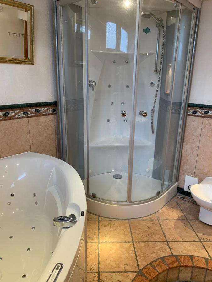 Aschaffapartment 4 Schlafzimmer Bis 10 Personen Bei Aschaffenburg Mainaschaff Екстер'єр фото